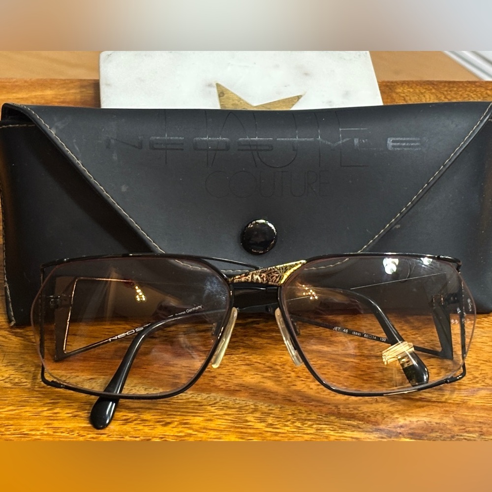 Vintage Neostyle Jet 46 Sunglasses Original Case
